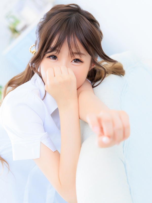 月城　れな